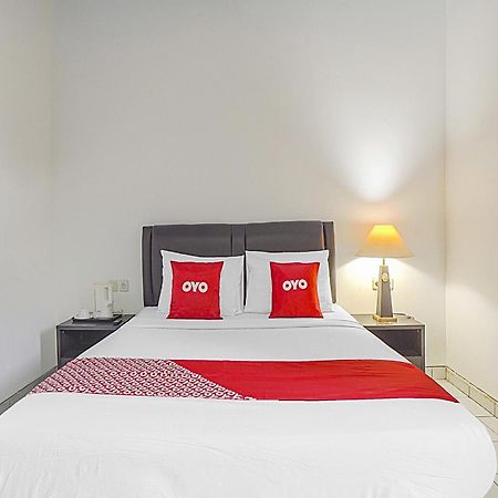 Oyo Life 90589 Palem Garden Hotel Tulungagung Exteriör bild