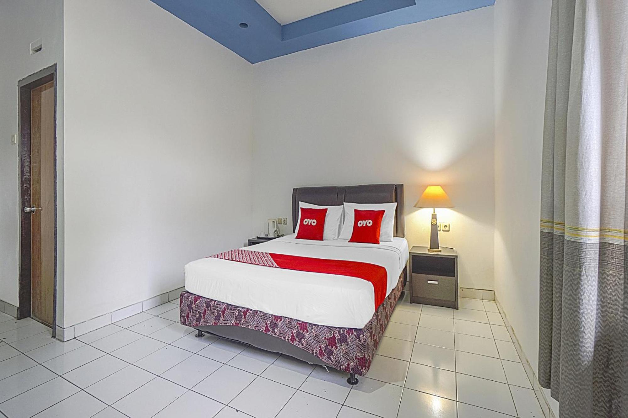 Oyo Life 90589 Palem Garden Hotel Tulungagung Exteriör bild