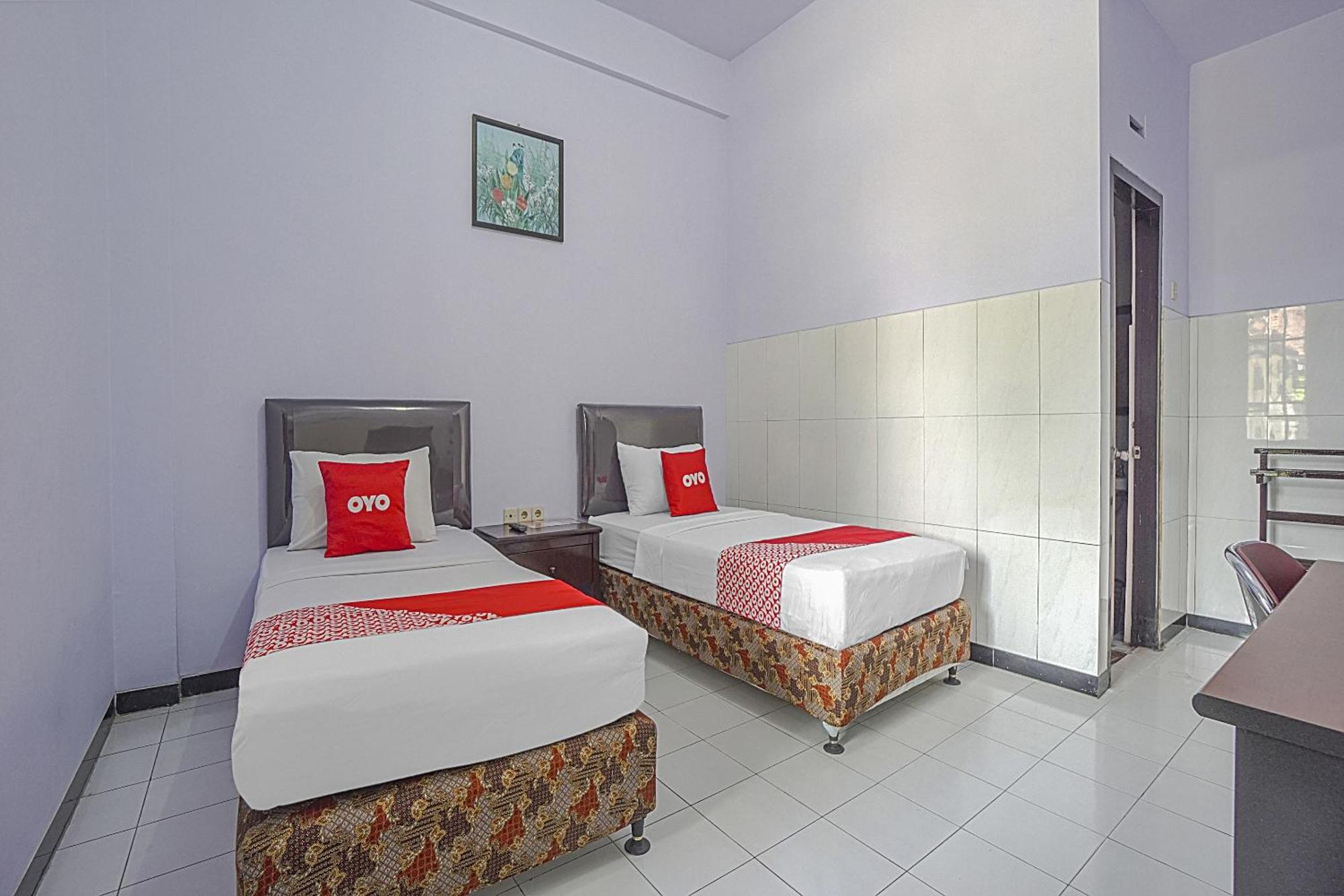 Oyo Life 90589 Palem Garden Hotel Tulungagung Exteriör bild