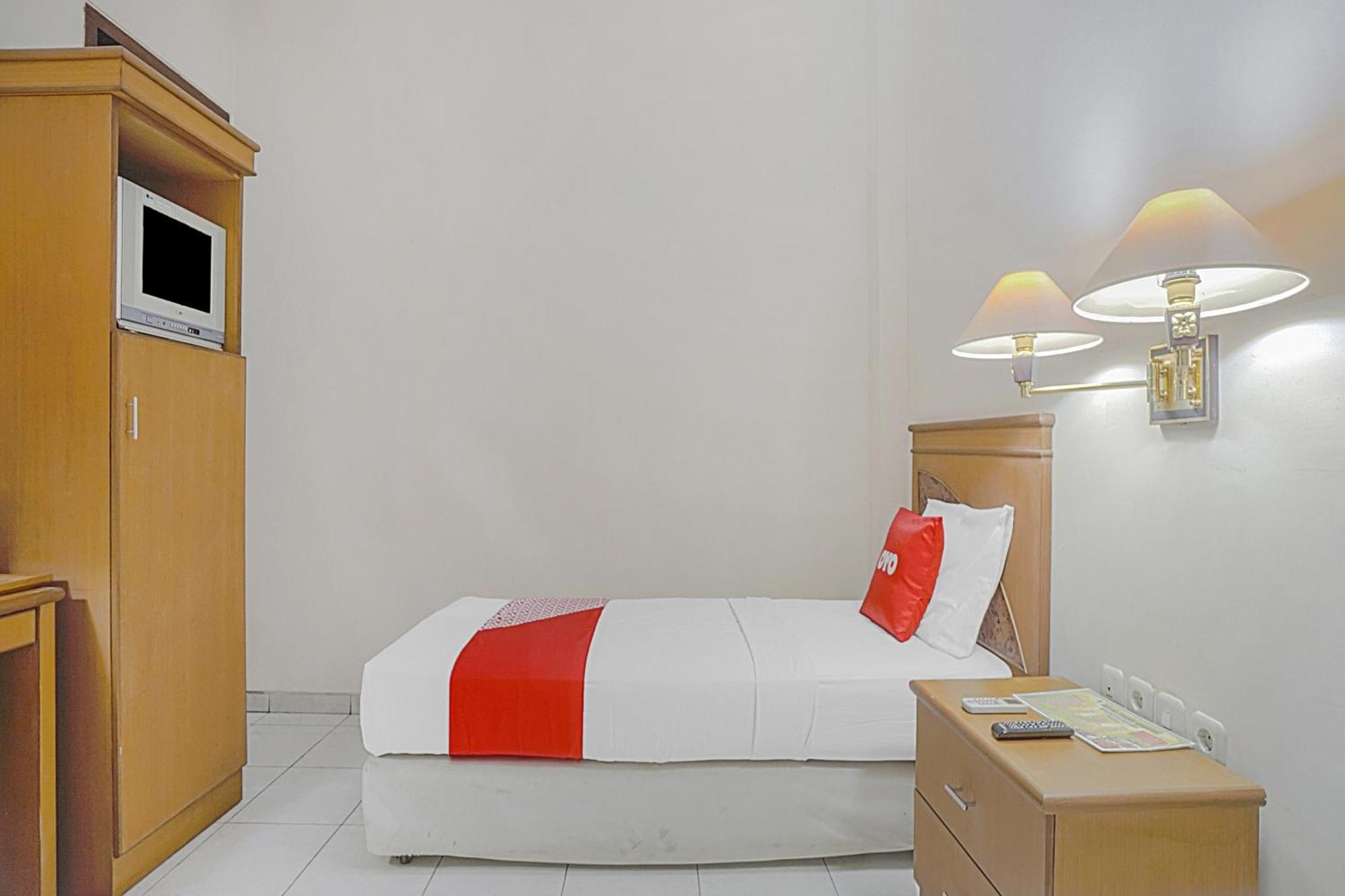 Oyo Life 90589 Palem Garden Hotel Tulungagung Exteriör bild
